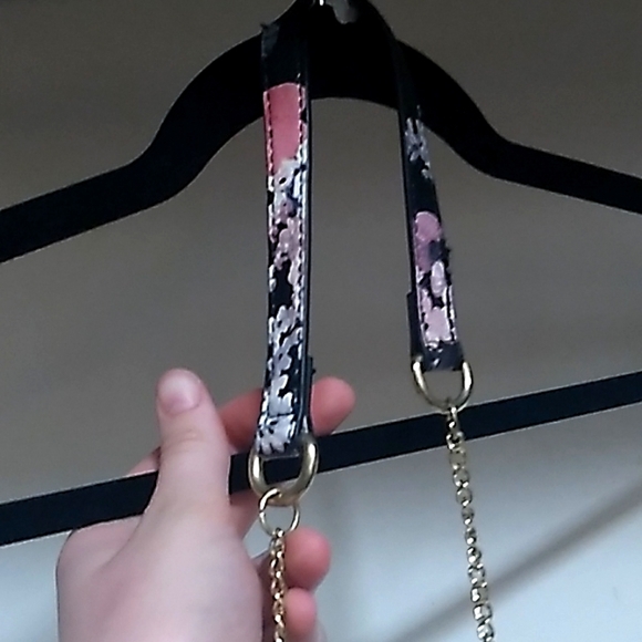 Floral purse. - Picture 3 of 8